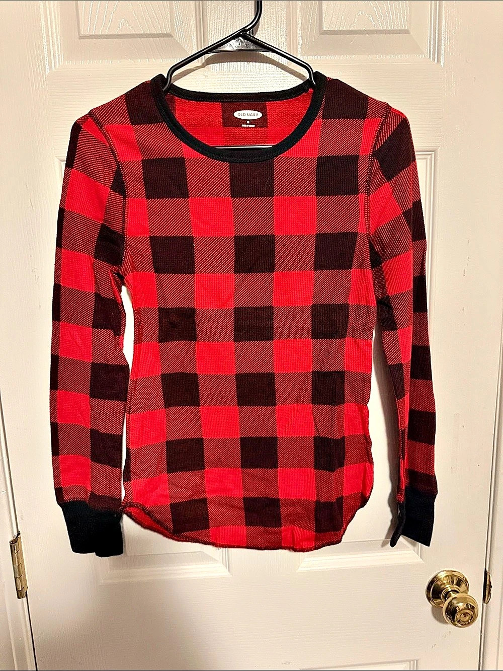 Old Navy Plaid Long Sleeve Top in Red & Black Size Medium Like New